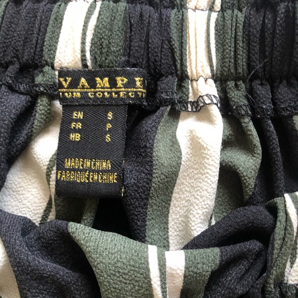 Off-Shoulder Cropped Striped Blouse - Picture 3 of 4